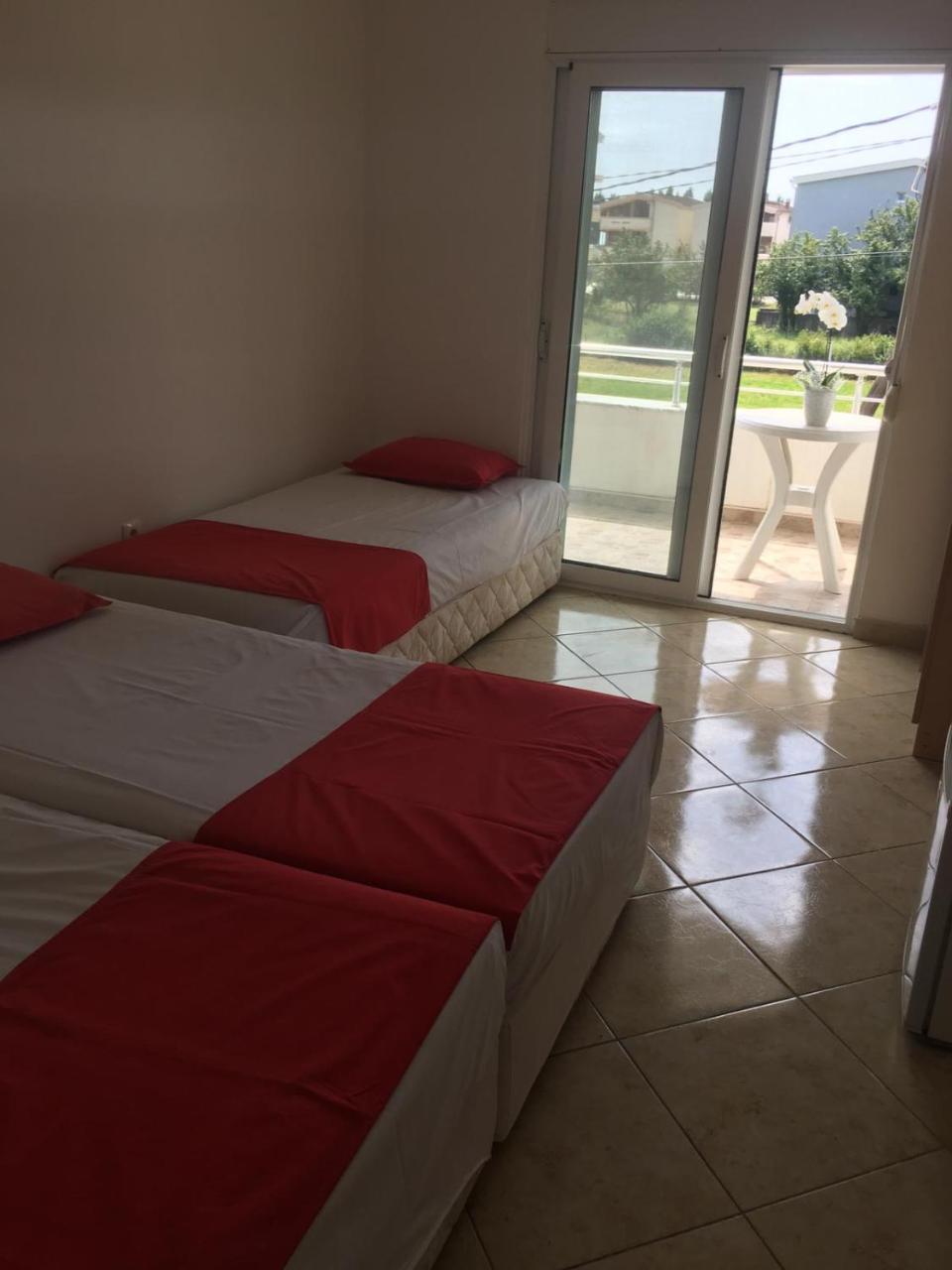 Apartmani Agovic Ulcinj Eksteriør bilde